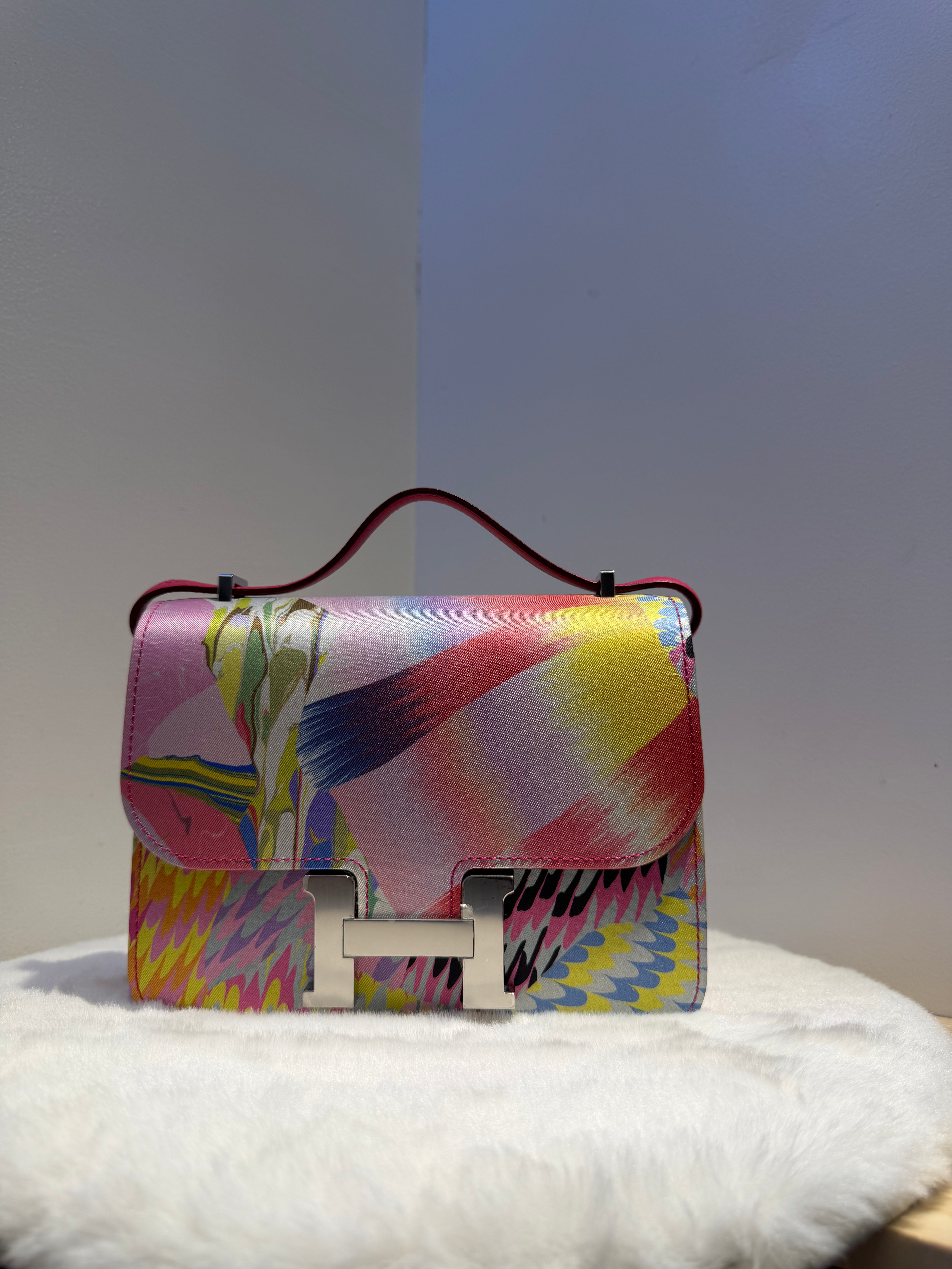 Hermes Constance 18 (Multicolor Marbling Print)