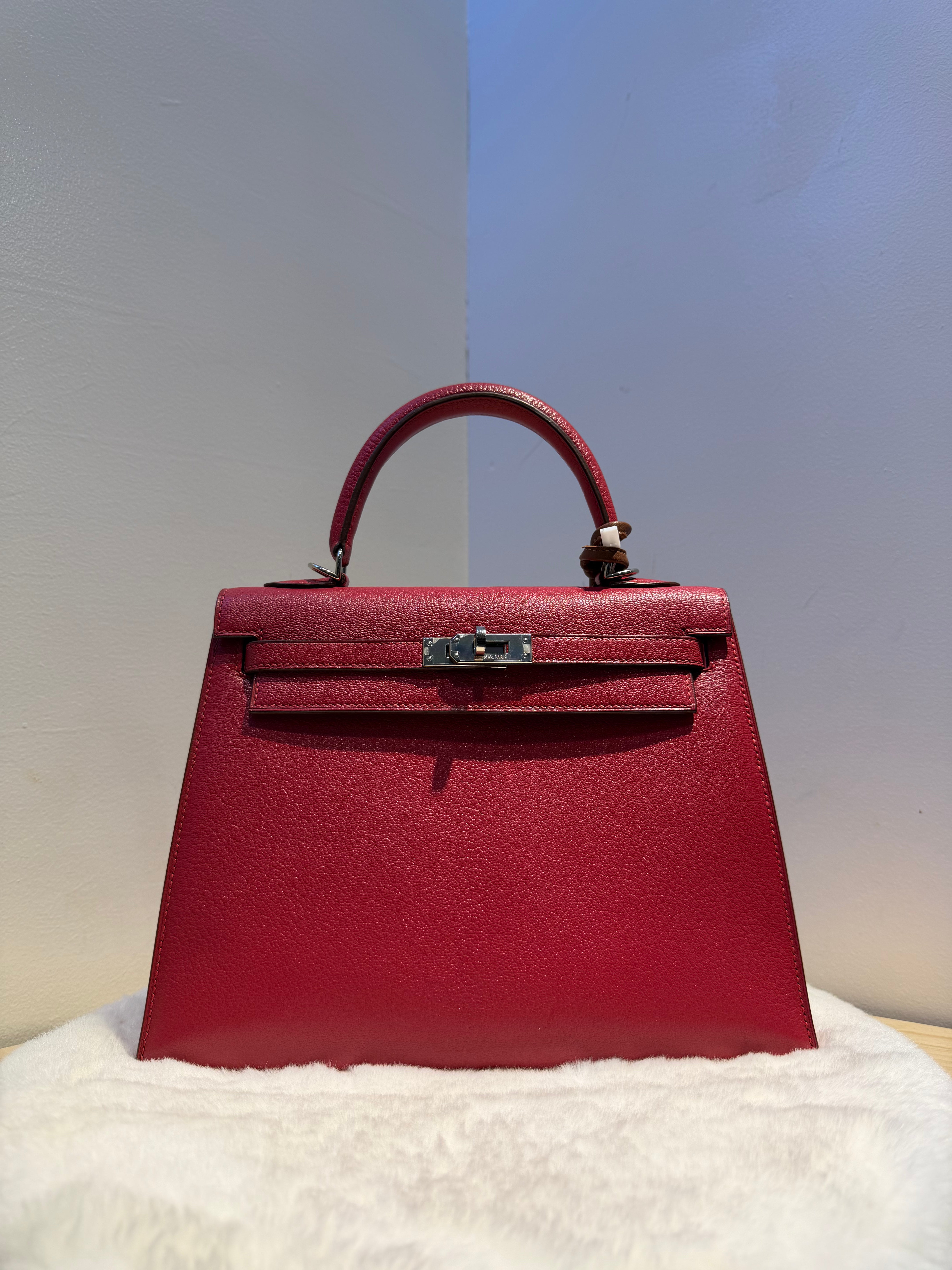 Hermes Kelly Mini 28  (Red)