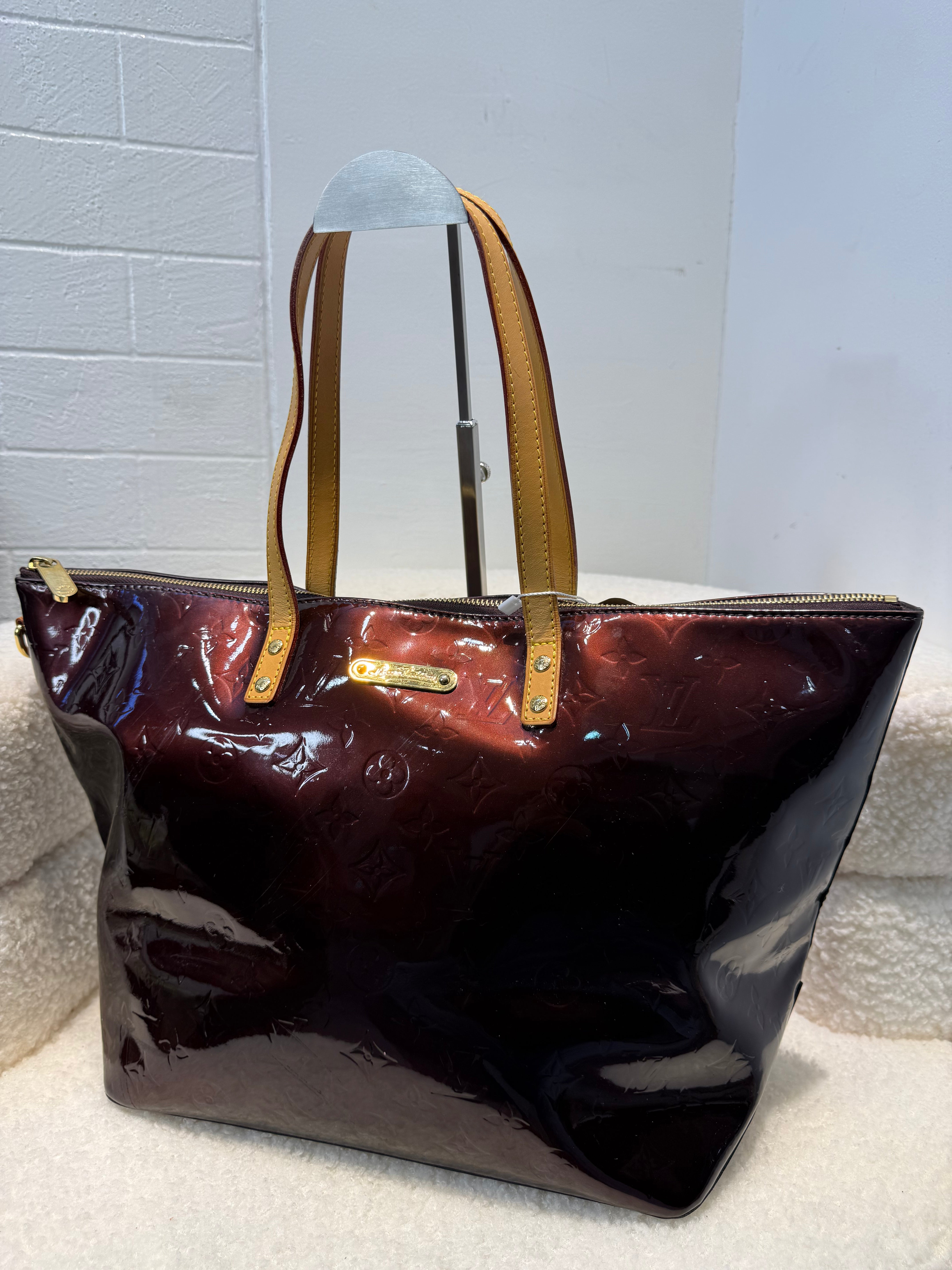 Louis Vuitton Vernis Bellevue GM Tote Bag