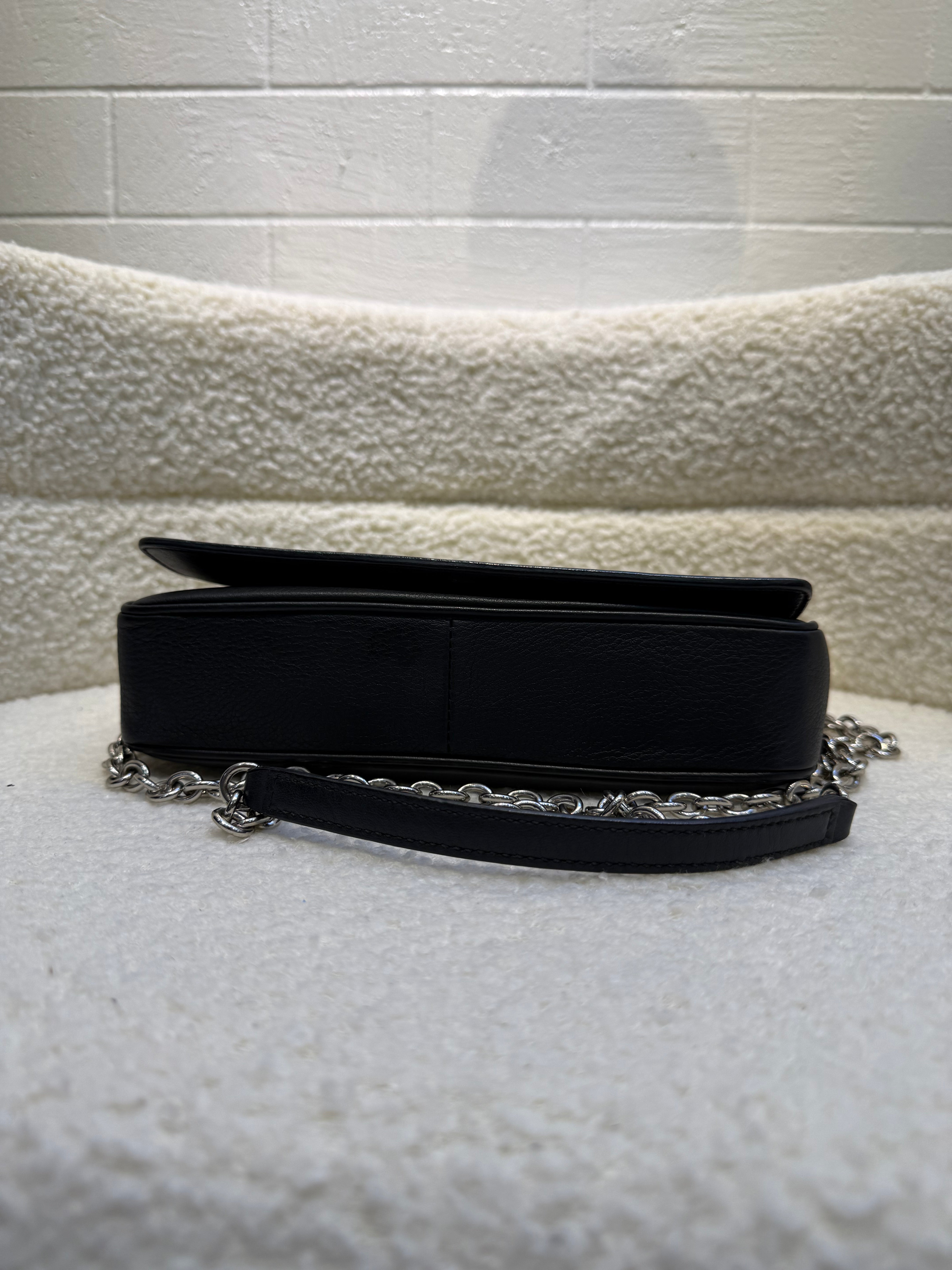 Balenciaga Everyday Wallet on Chain