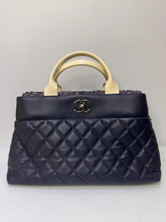 Chanel – Coco Handle Small (Black)