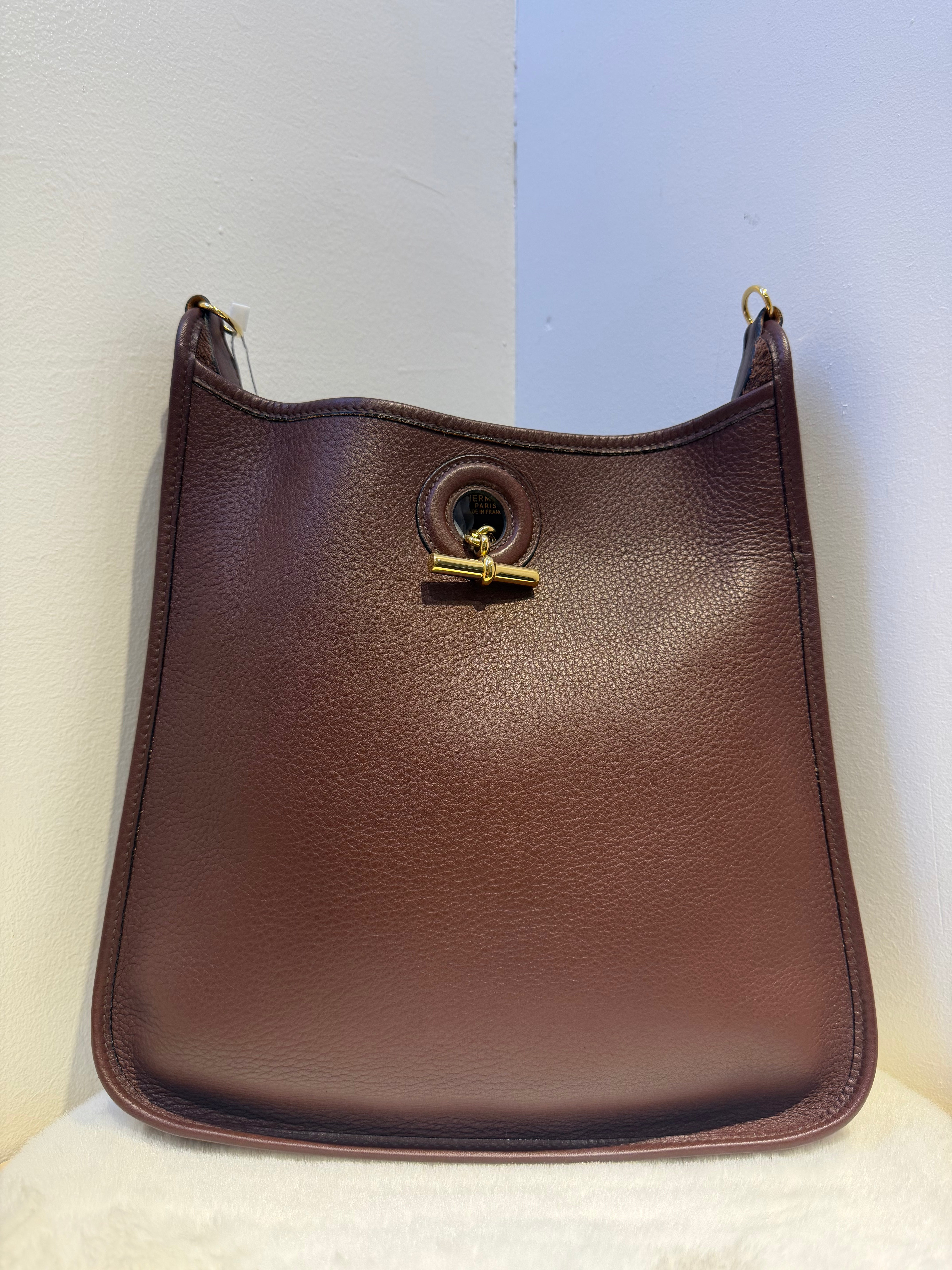 Hermes Vespa ShoulderBag 28 (Brown)